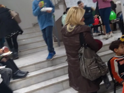Χριστουγεννιάτικη εκδήλωση για τα παιδιά της Μάνδρας από το ΕΚ Ελευσίνας και το ΙΝΕ/ΓΣΕΕ